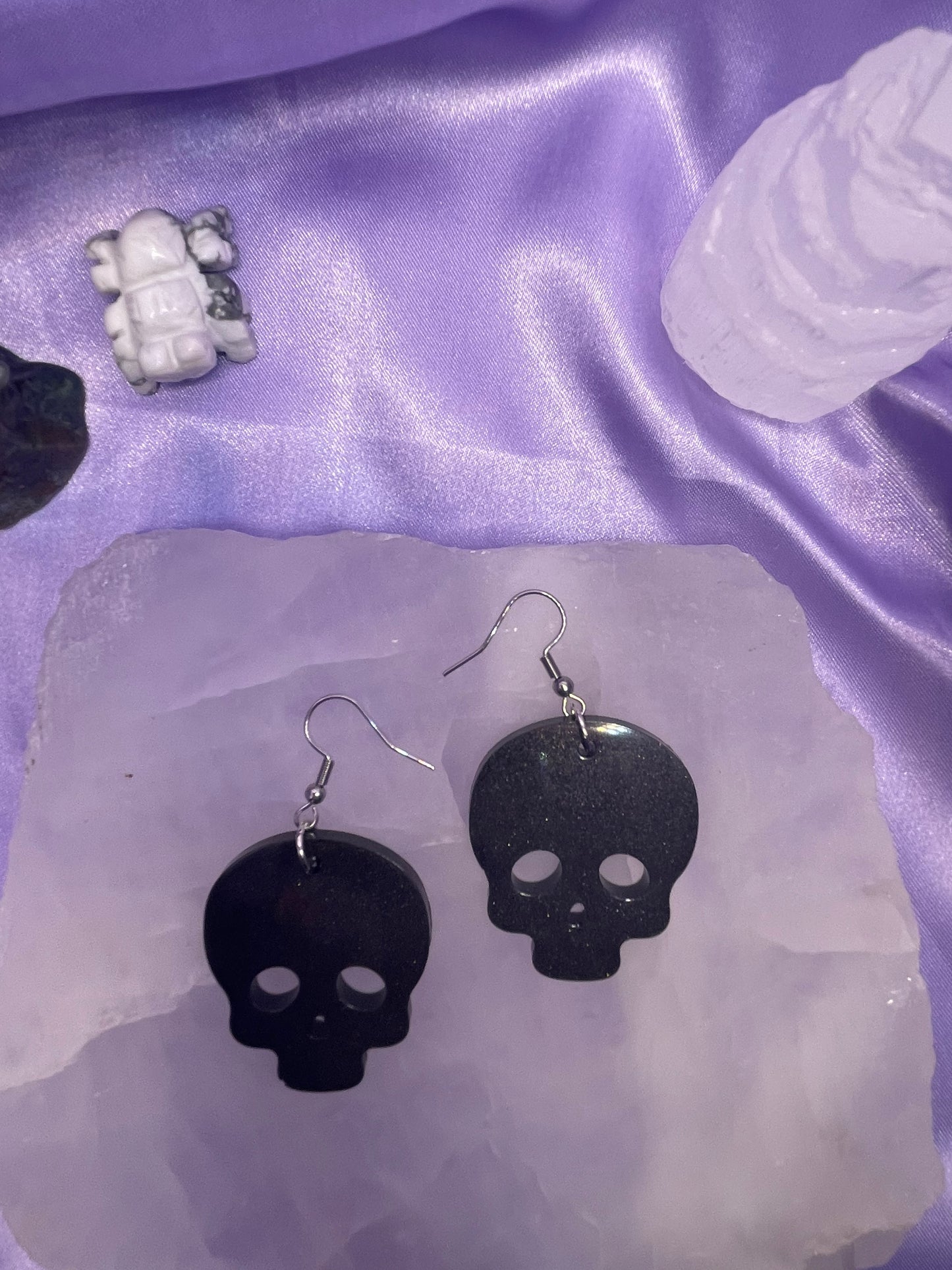 Black Skulls