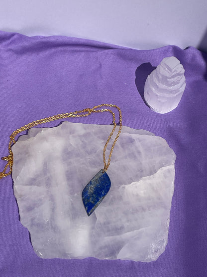 Lapis Lazuli rhombus - Gold