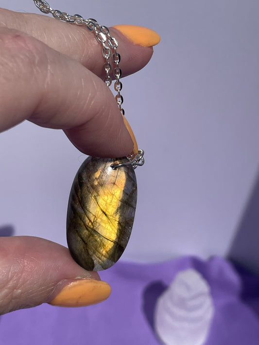 Labradorite oval - Silver