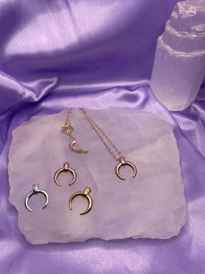 Crescent Horn
