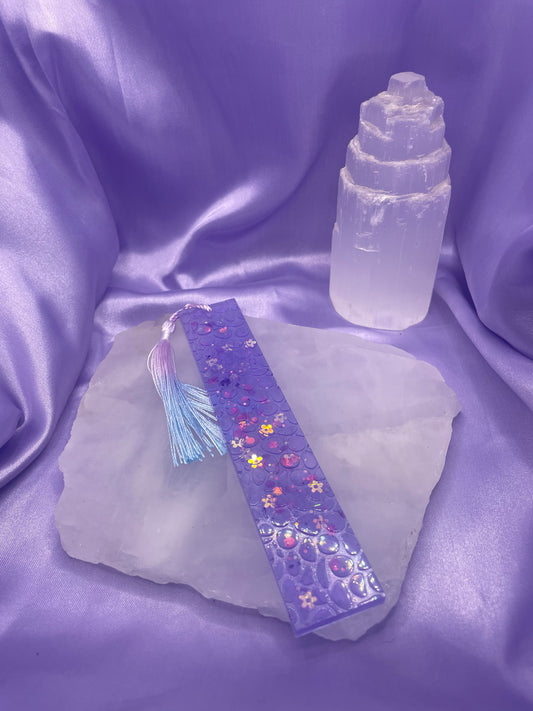 Dots bookmark with tassel