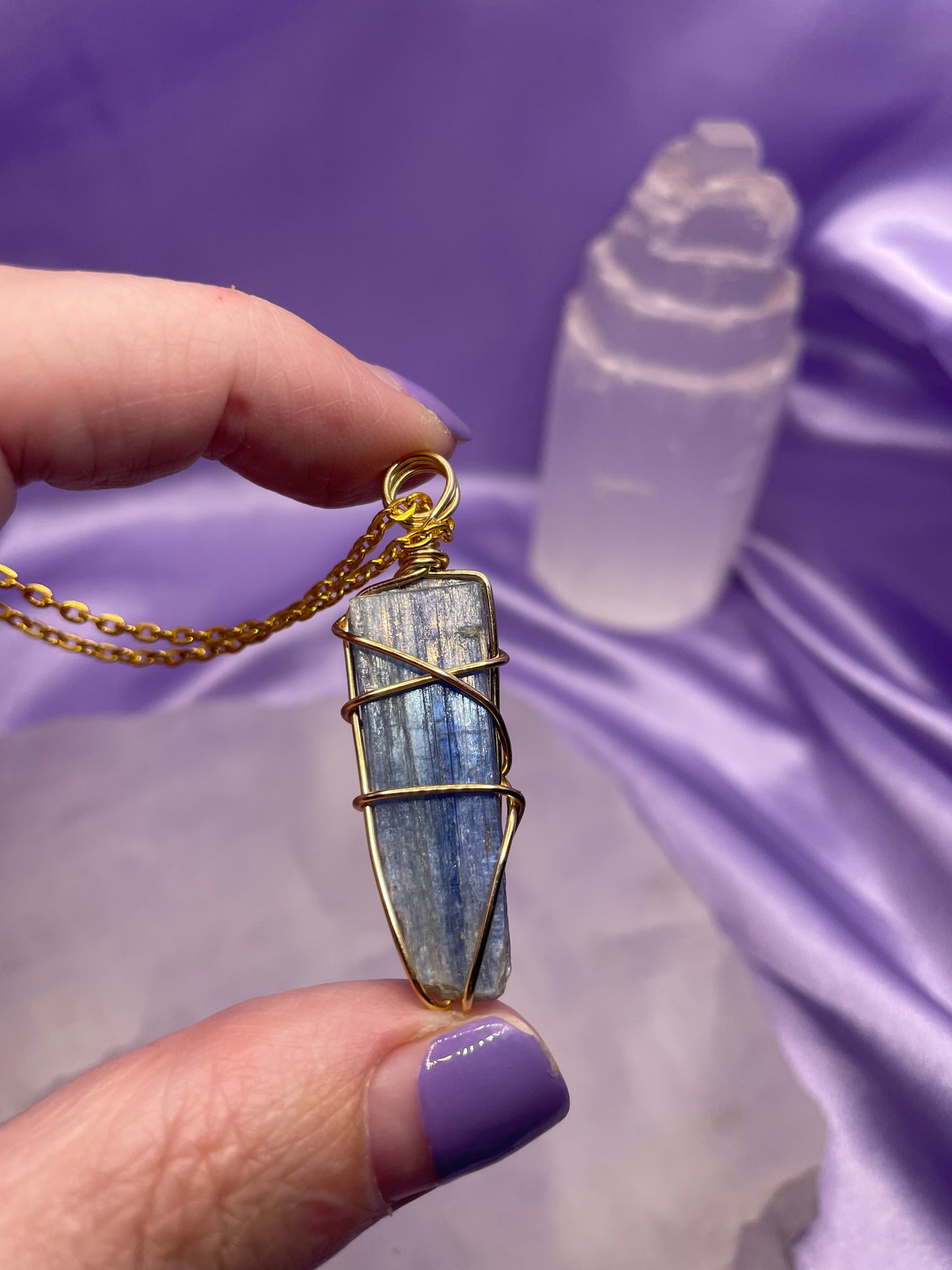 Blue Kyanite - Gold 22”