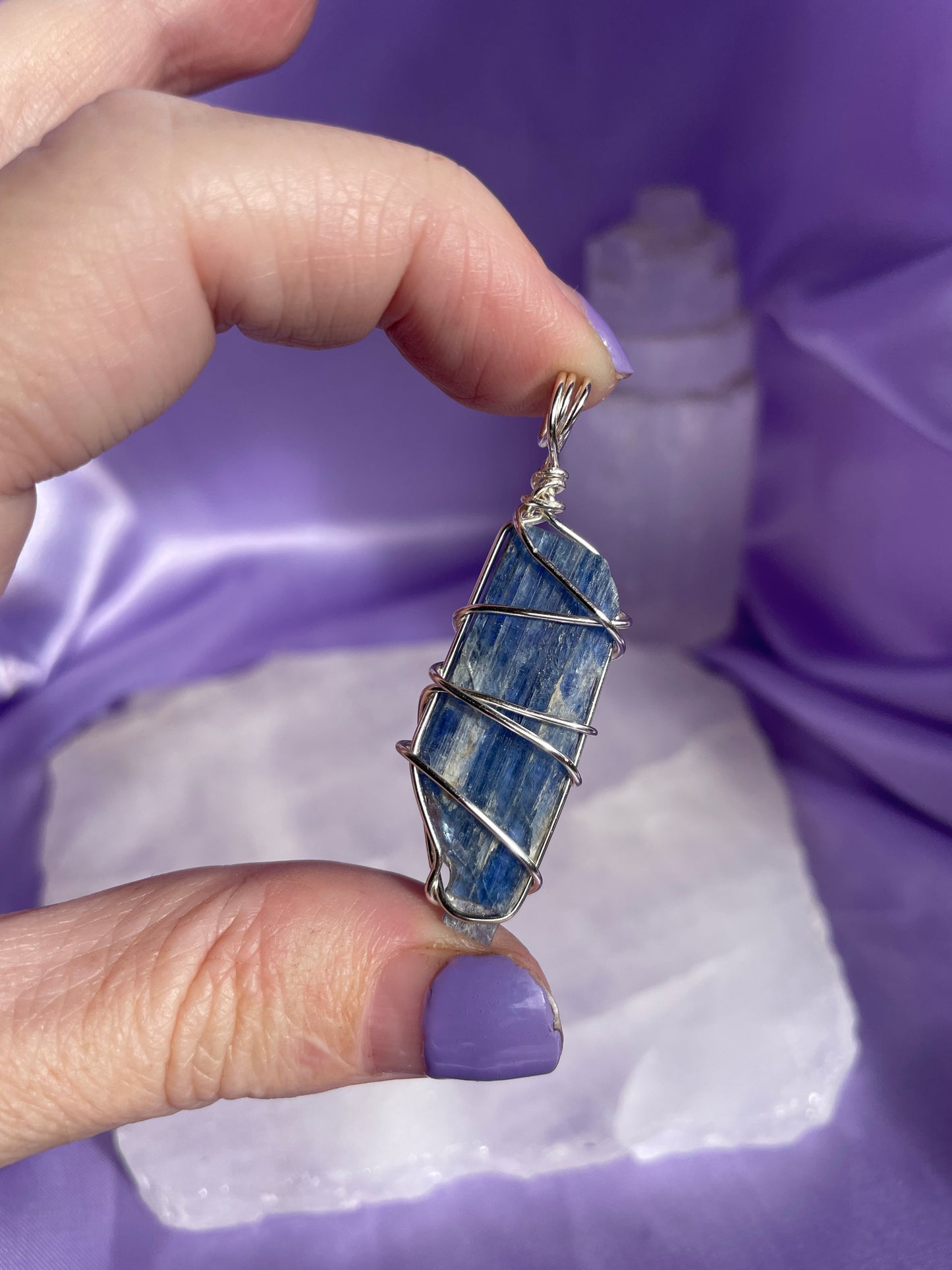 Blue Kyanite - Silver 22”