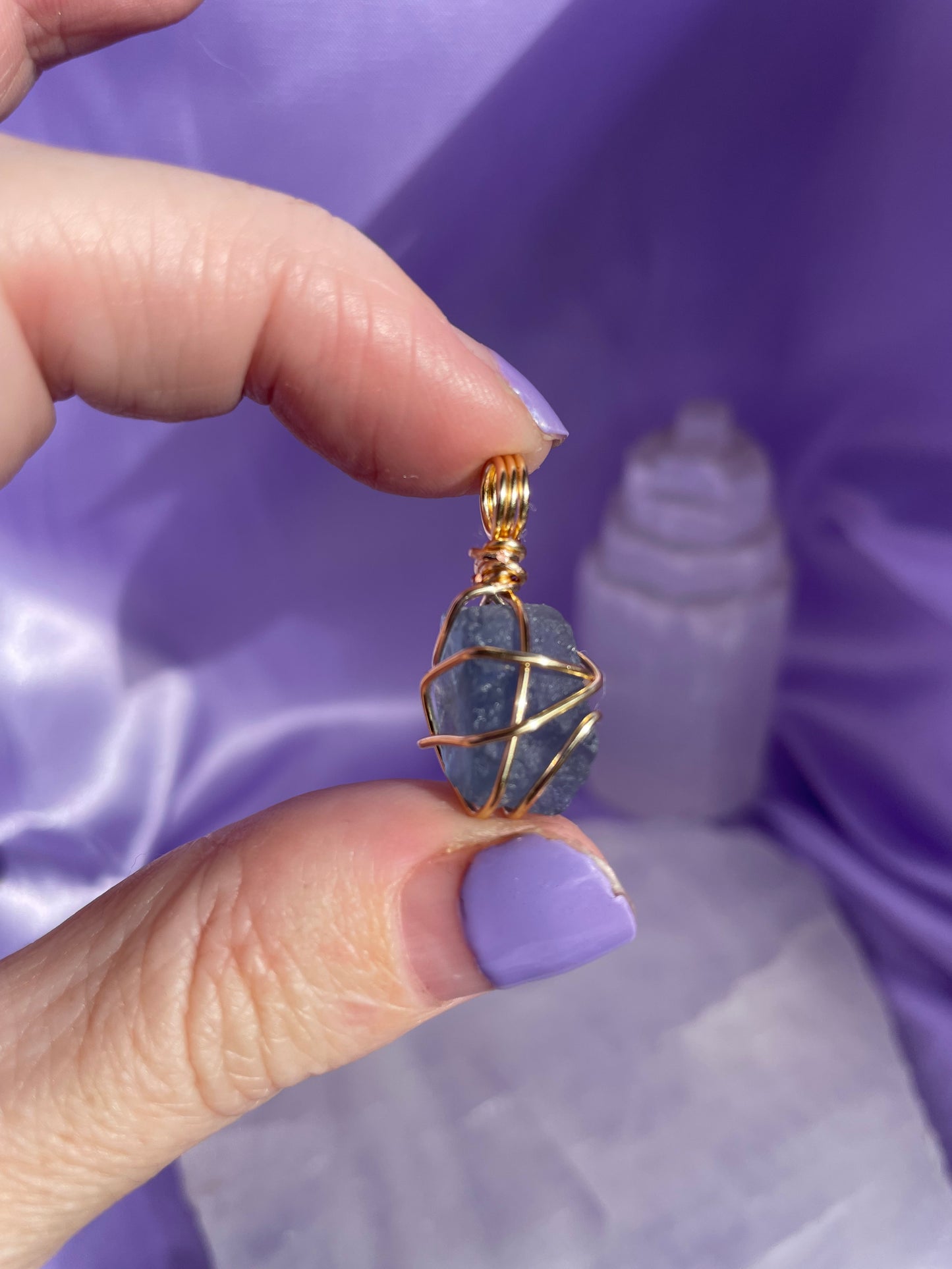 Blue Fluorite - Gold 18”