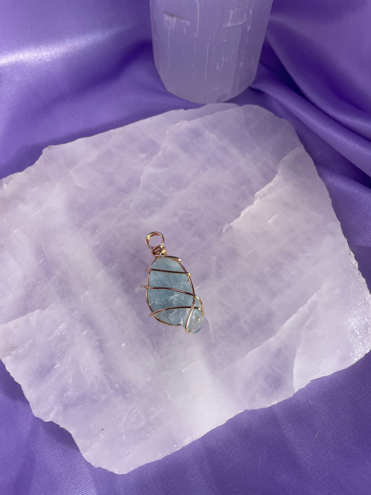 Blue Fluorite - Gold 18”