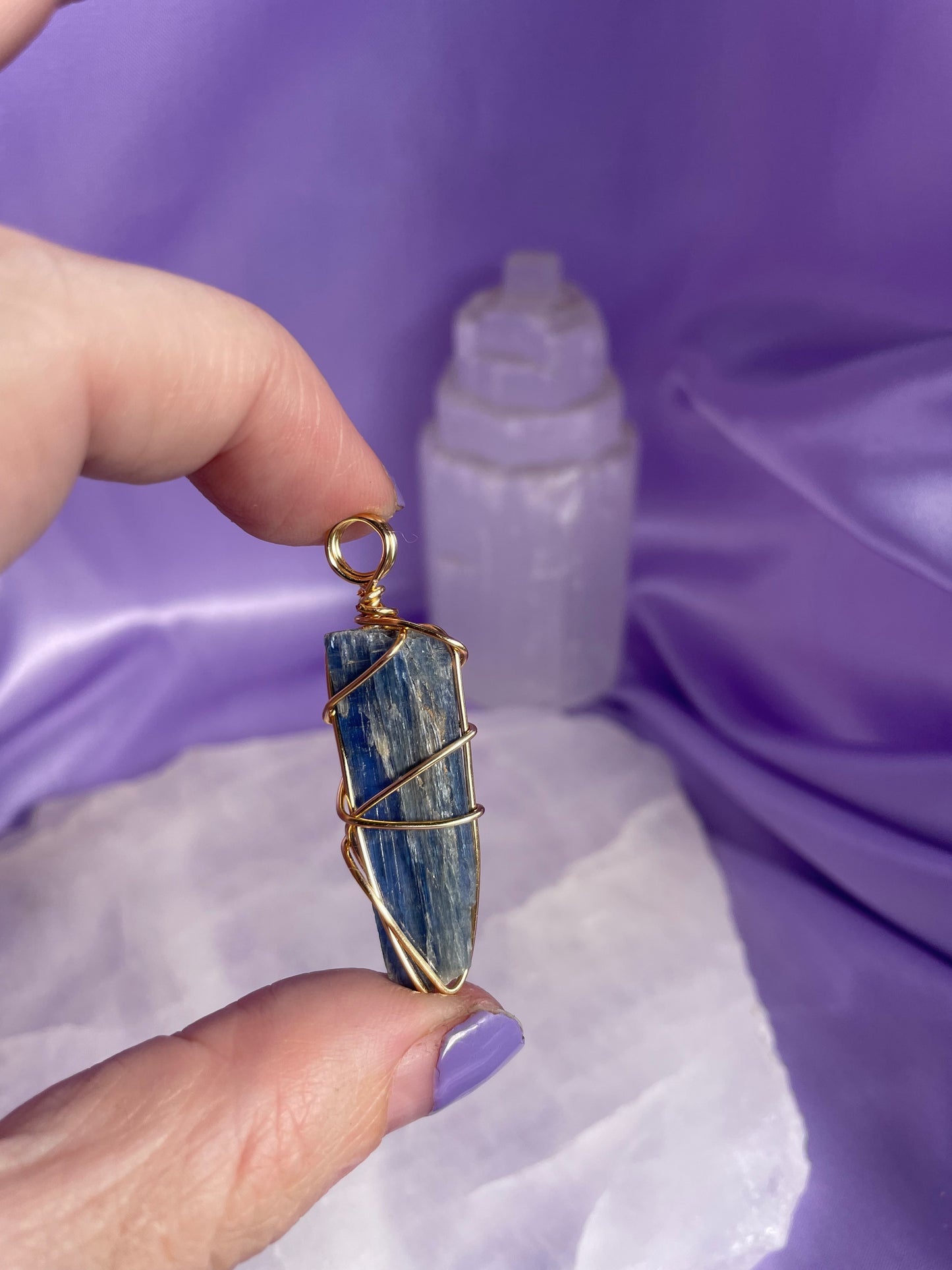 Blue Kyanite - Gold 22”