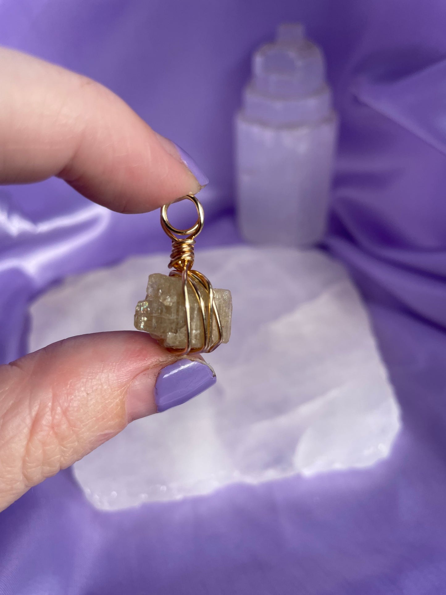 Golden Apitite - Gold 20”