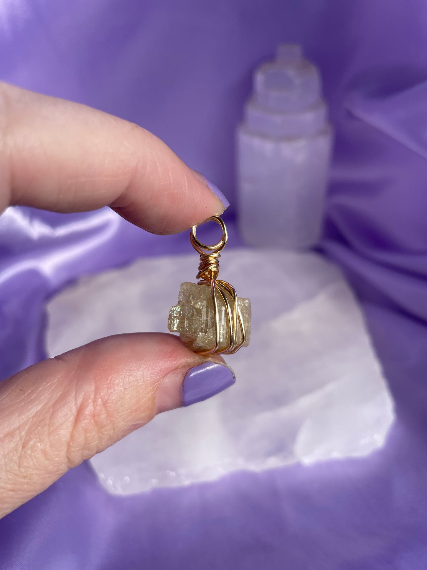 Golden Apitite - Gold 20”