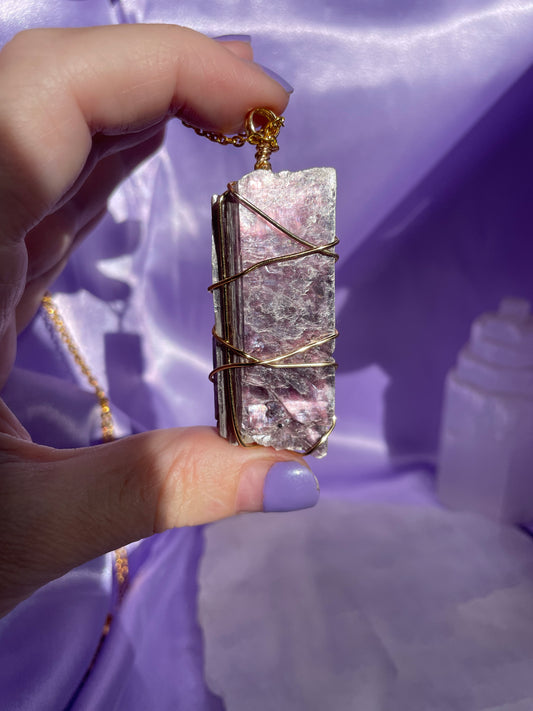 Lepidolite Gold - 30”