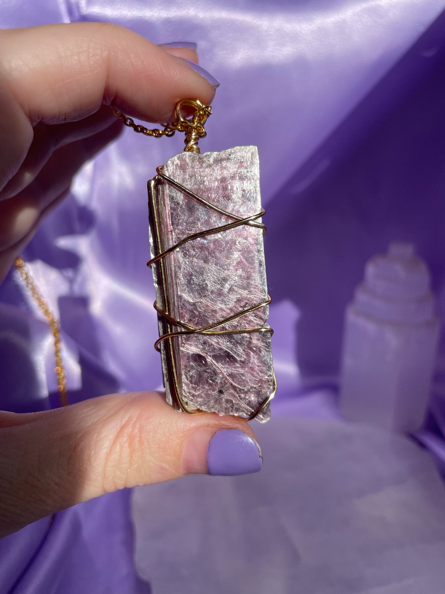 Lepidolite Gold - 30”