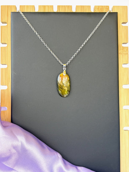 Labradorite oval - Silver