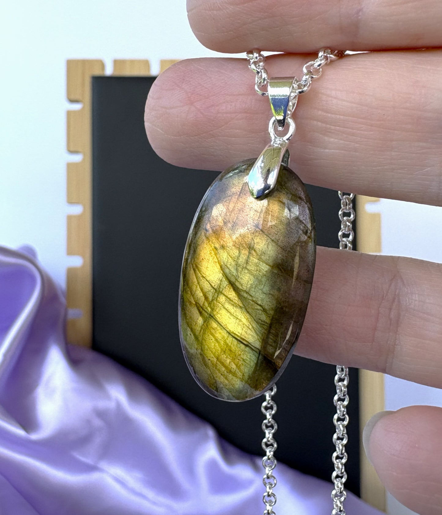 Labradorite oval - Silver