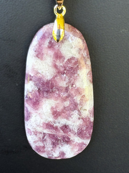 Lepidolite elongated oval - Gold