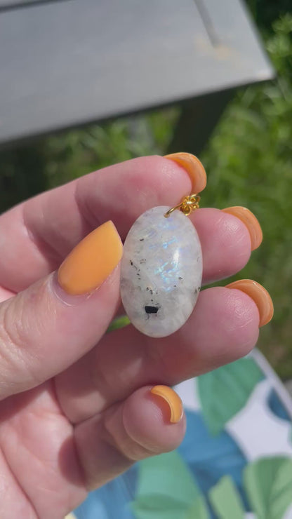 Rainbow Moonstone Oval- Gold