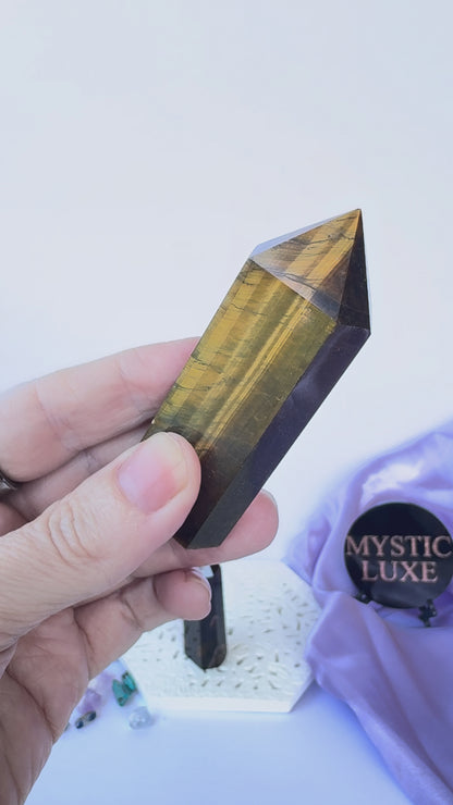 Tiger Eye Towers (golden)