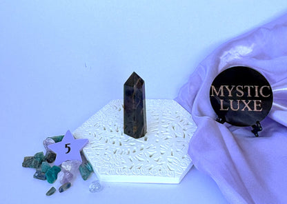 Tiger Eye Towers (golden)